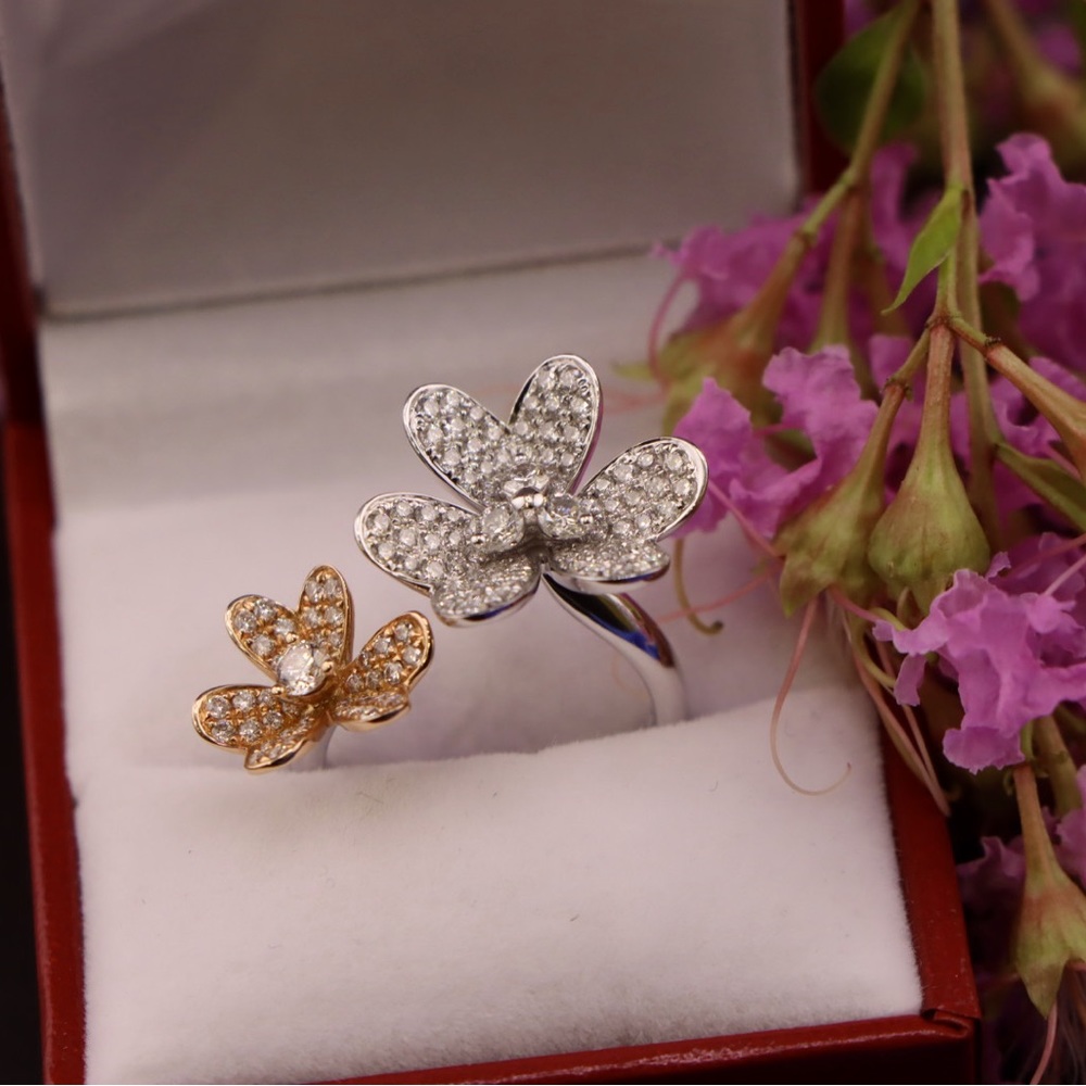Blooming Harmony Dual-Tone Diamond Ring